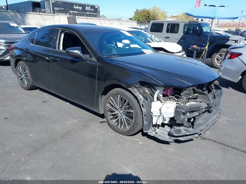 Lexus Es 300H 2024