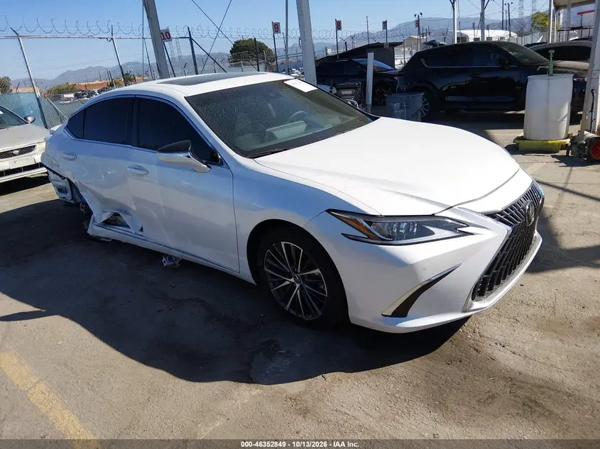 Lexus Es 300H 2025