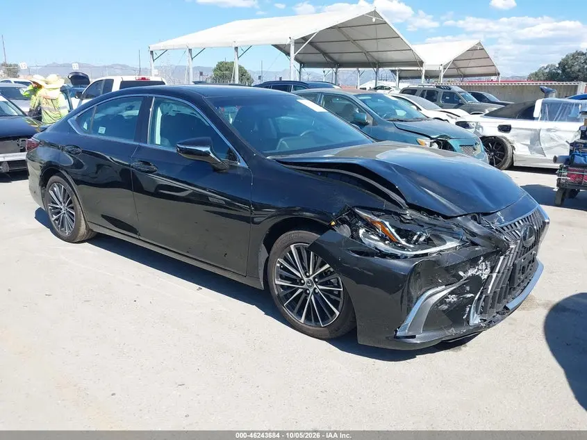 Lexus Es 300H 2025