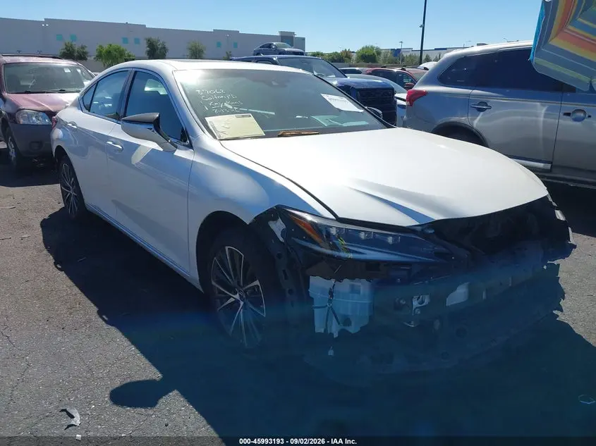 Lexus Es 300H Luxury 2023
