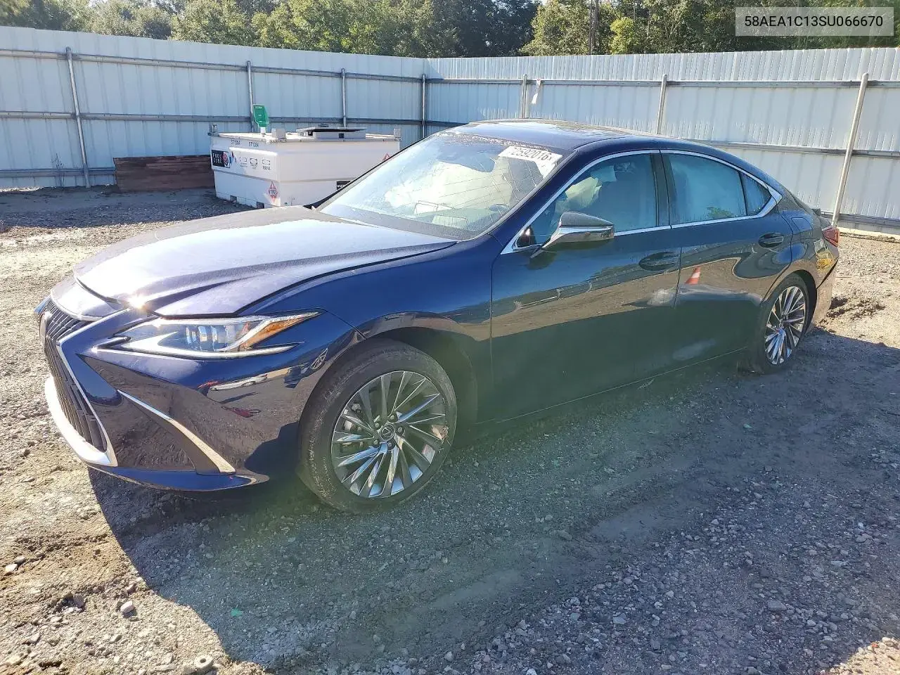 Lexus Es 300H Luxury 2025