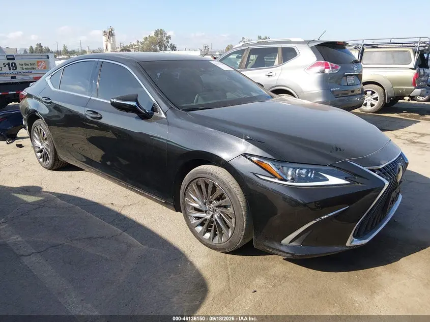 Lexus Es 300H Luxury 2025