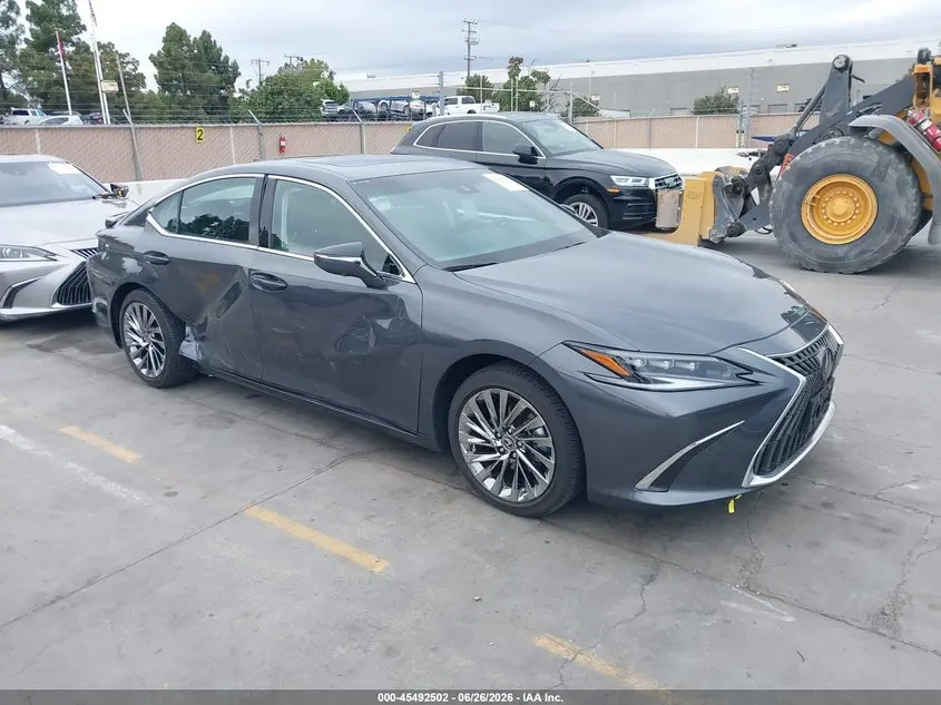 Lexus Es 300H Luxury 2025