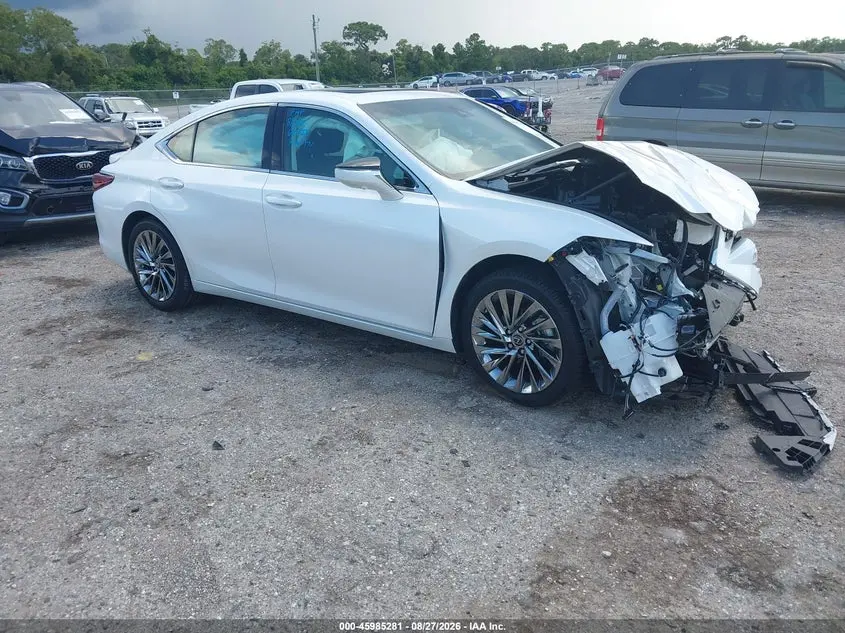 Lexus Es 300H Luxury 2024