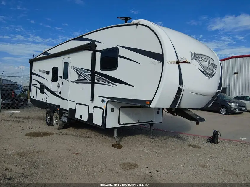 Highland Ridge Travel Trailer 2019