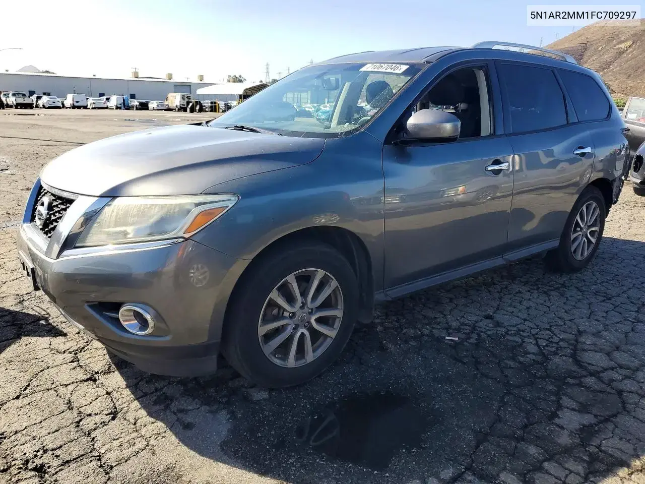Nissan Pathfinder Sv 2015