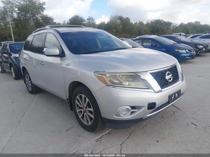 Nissan Pathfinder S 2015
