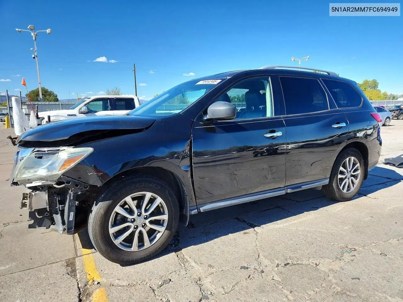 Nissan Pathfinder S 2015