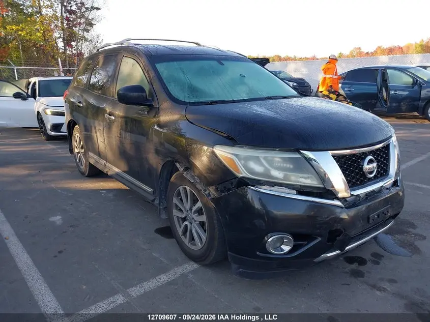 Nissan Pathfinder Platinum/S/Sl/Sv 2015