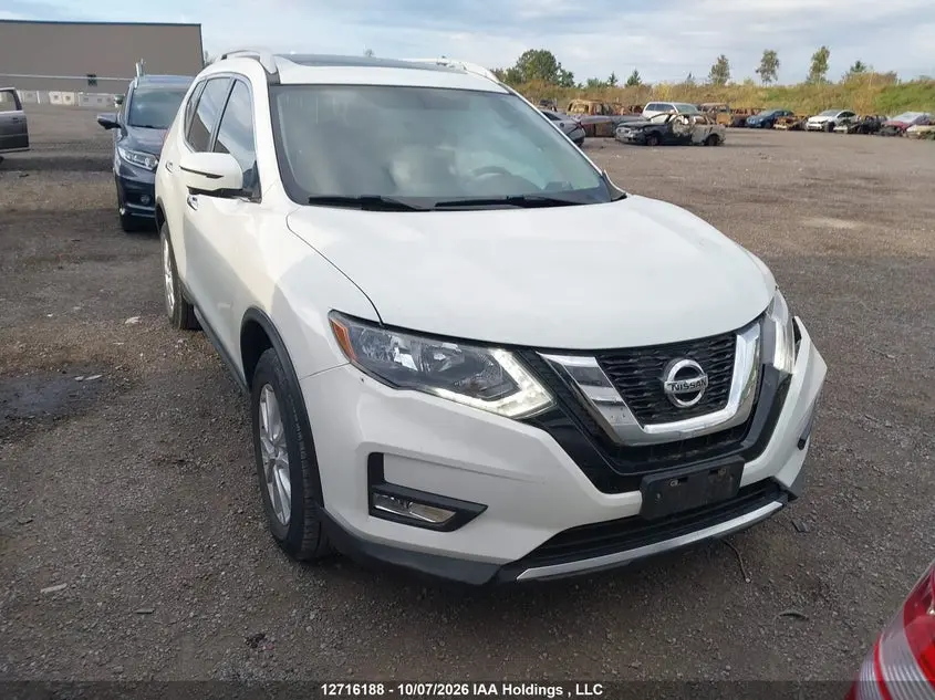 Nissan Rogue S/Sl Platinum/Sv 2017