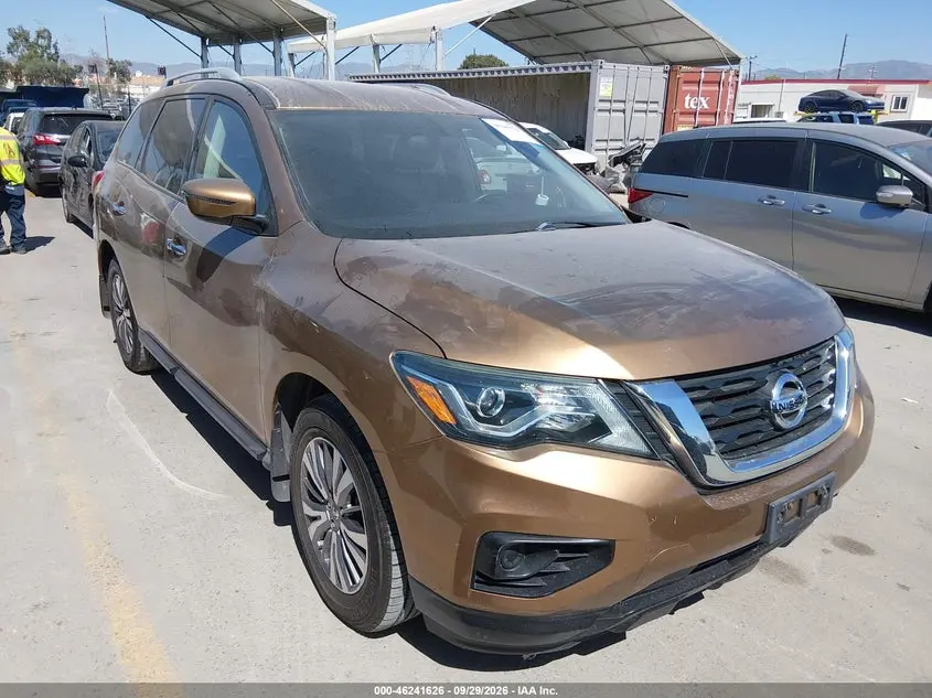 Nissan Pathfinder S 2017