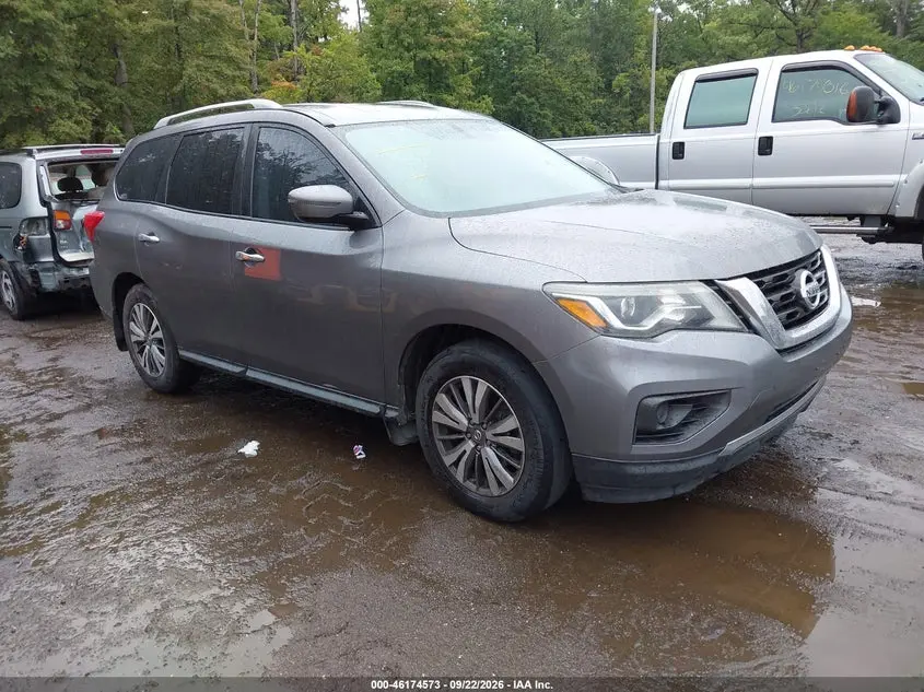 Nissan Pathfinder S 2017