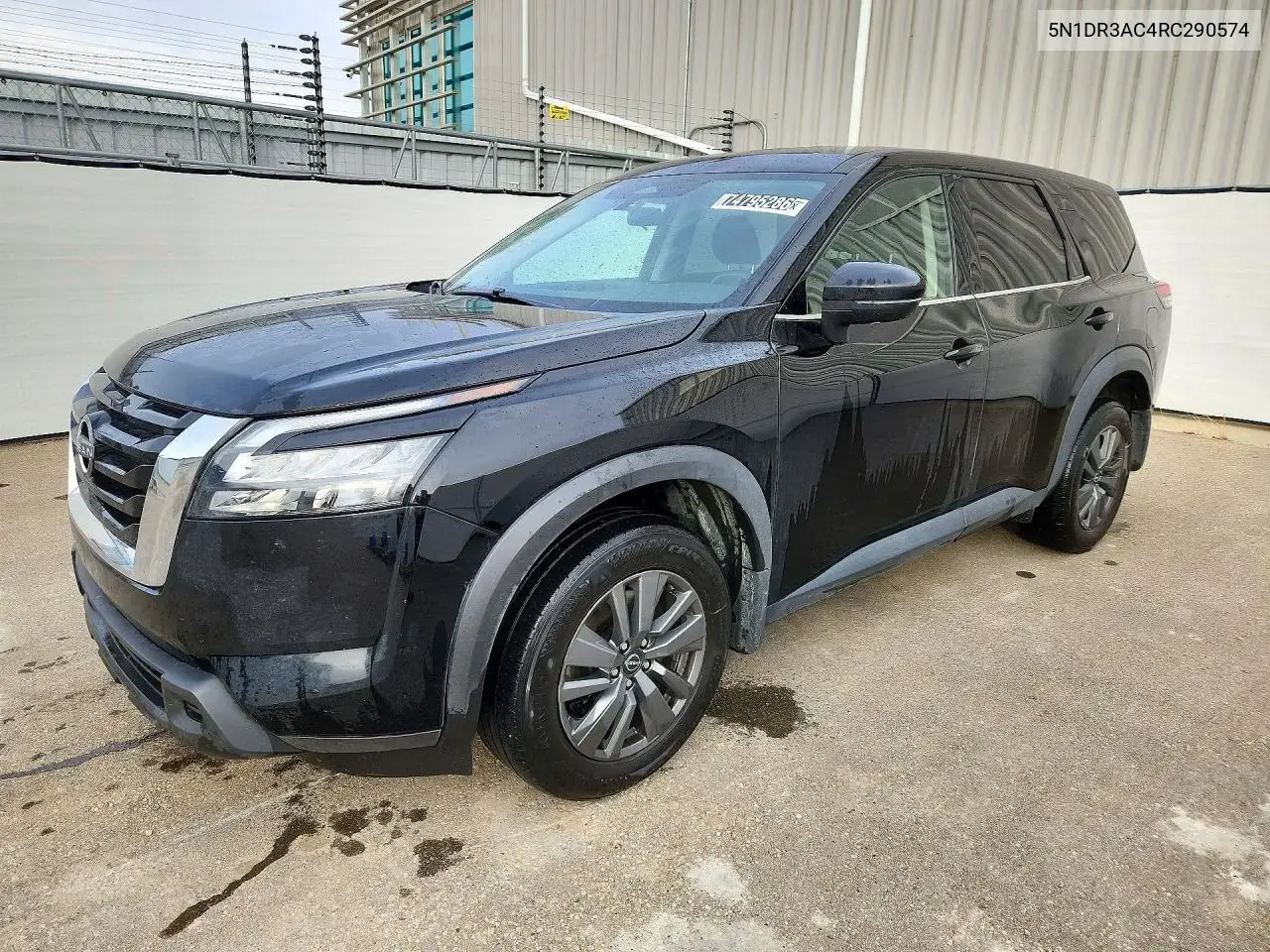Nissan Pathfinder S 2024