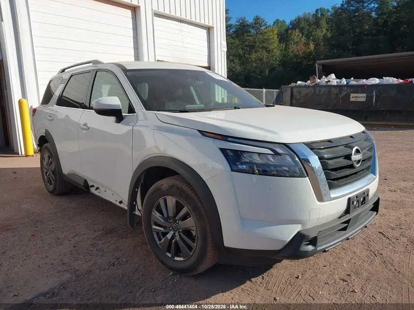 Nissan Pathfinder Sv Fwd 2025