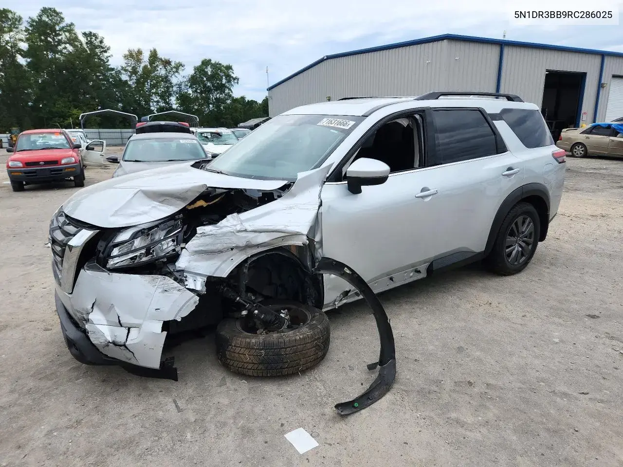 Nissan Pathfinder Sv 2024