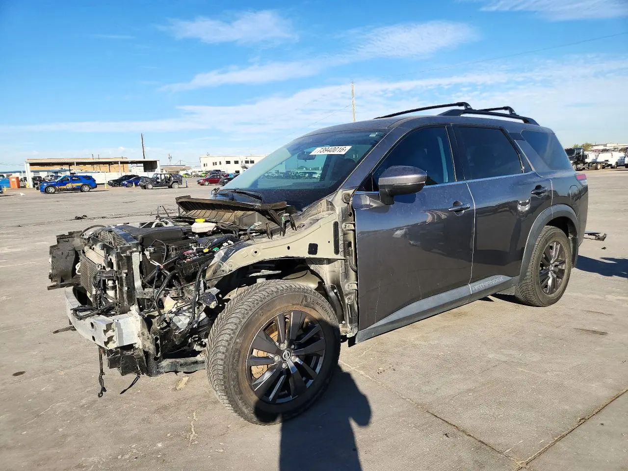 Nissan Pathfinder Sv 2022