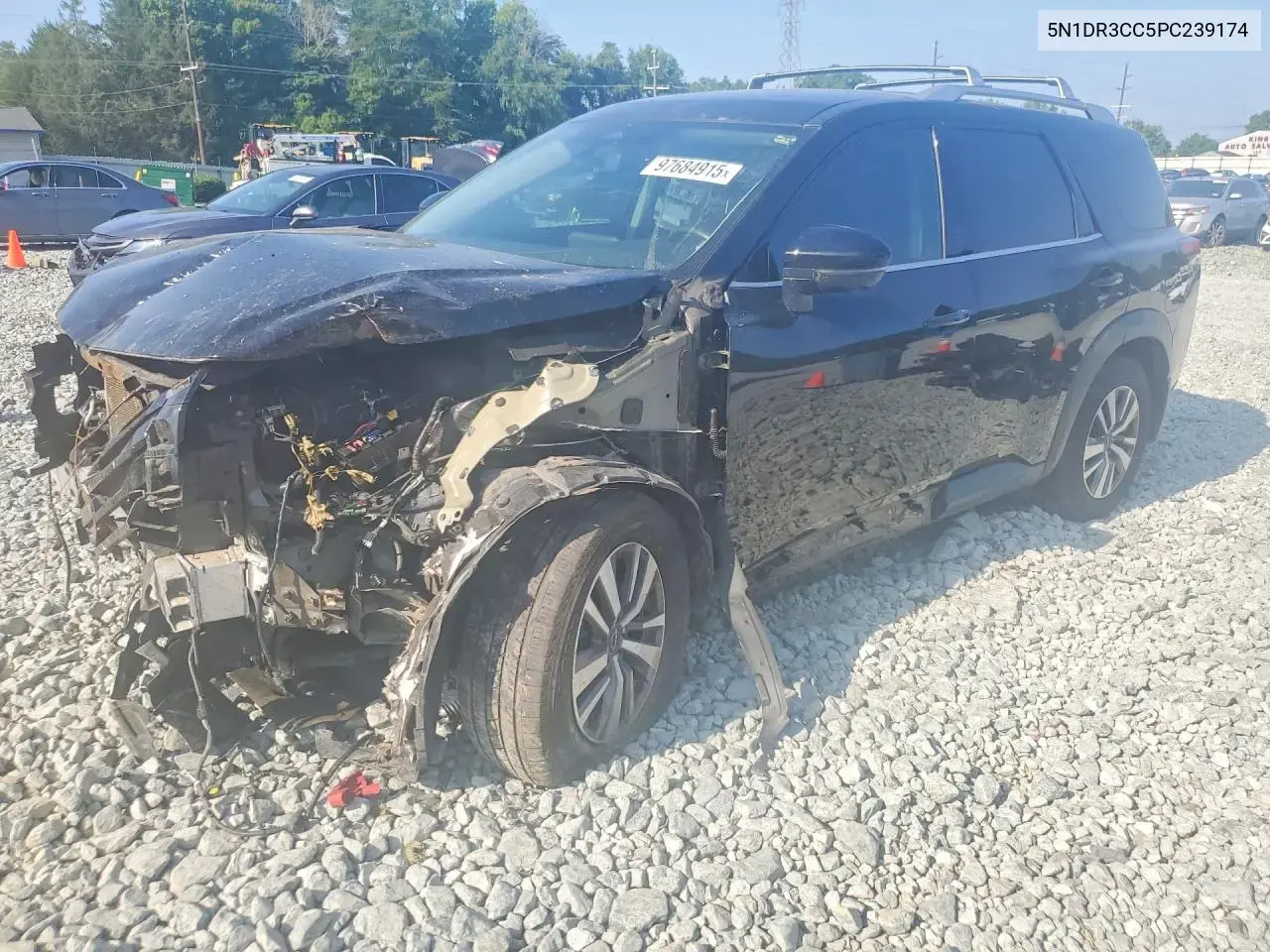 Nissan Pathfinder Sl 2023