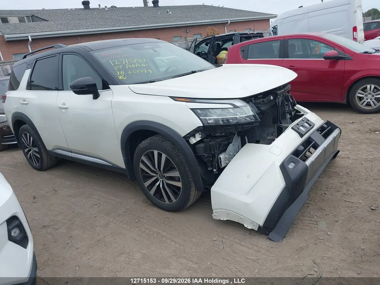 Nissan Pathfinder Platinum 2024