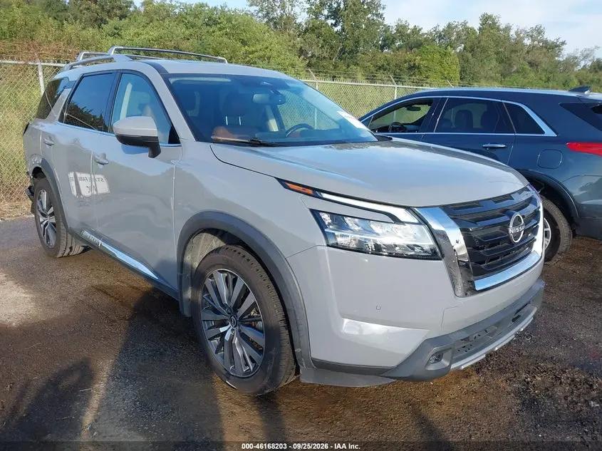 Nissan Pathfinder Platinum 2022