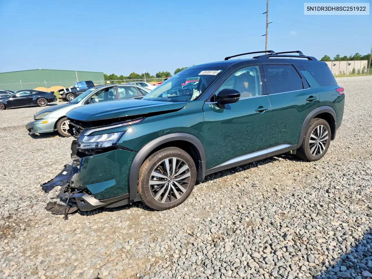 Nissan Pathfinder Platinum 2025