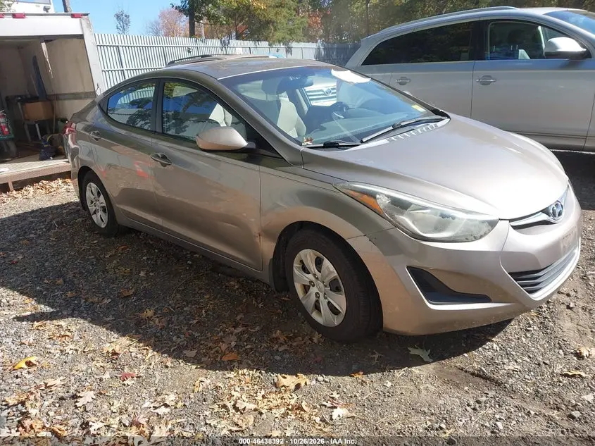 Hyundai Elantra Se 2016