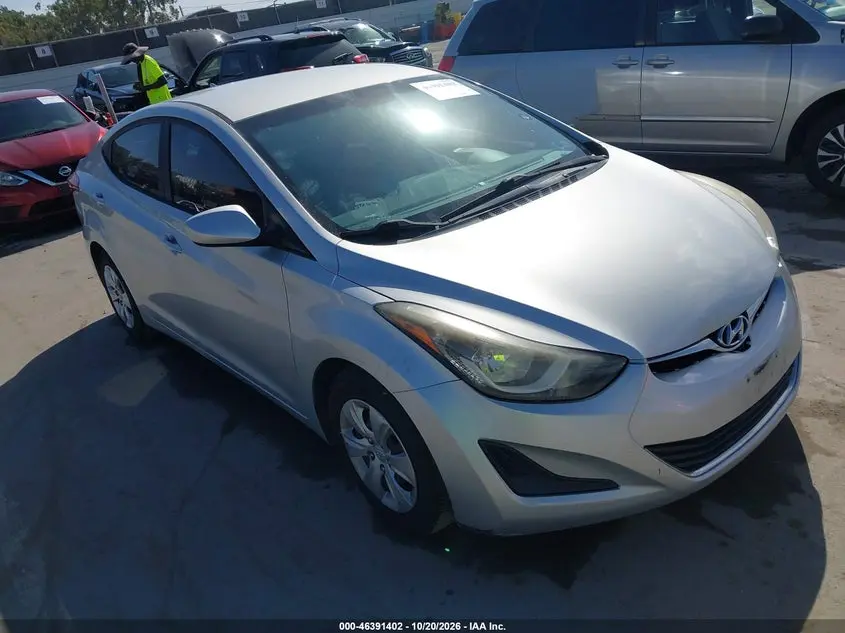 Hyundai Elantra Se 2016