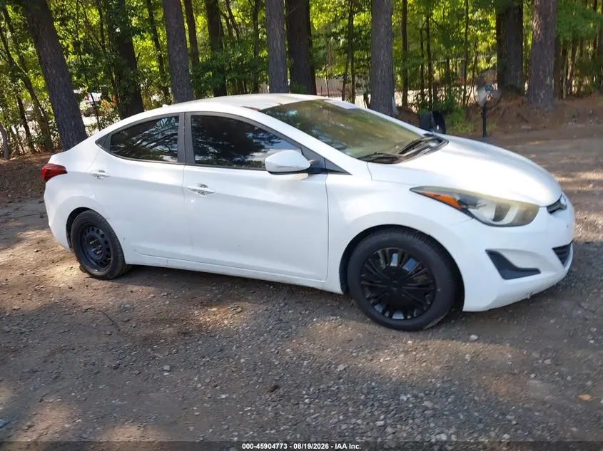 Hyundai Elantra Se 2016