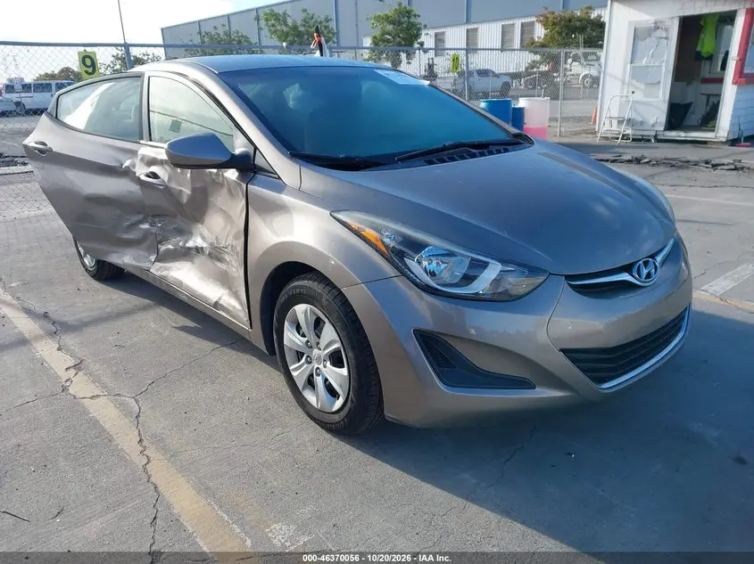 Hyundai Elantra Se 2016