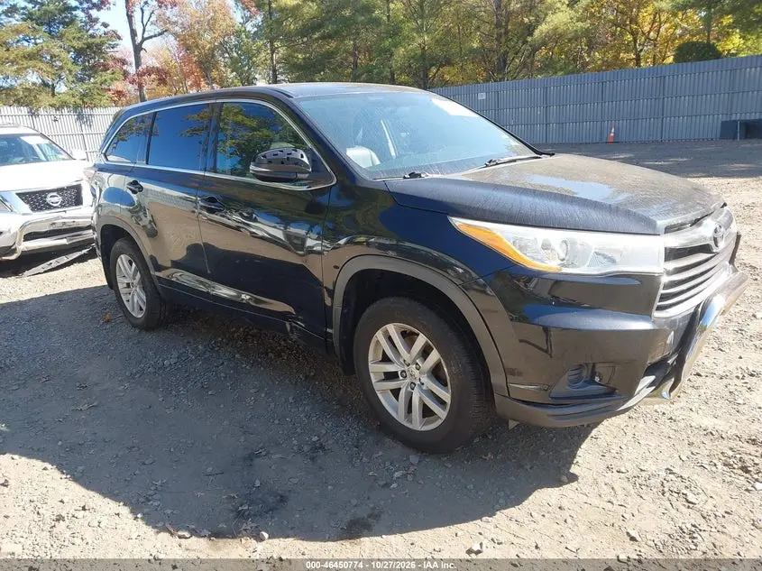 Toyota Highlander Le V6 2015