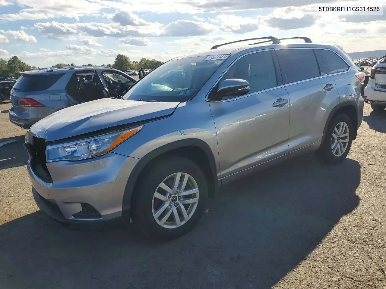 Toyota Highlander Le 2016
