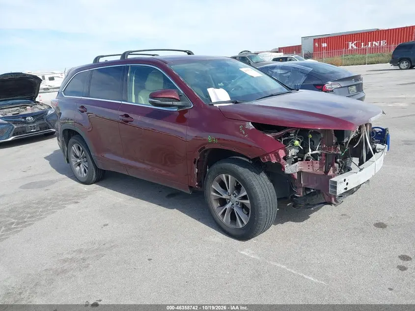 Toyota Highlander Le Plus V6 2015
