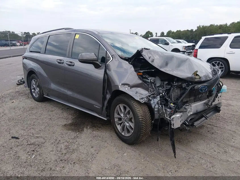 Toyota Sienna Le 2021
