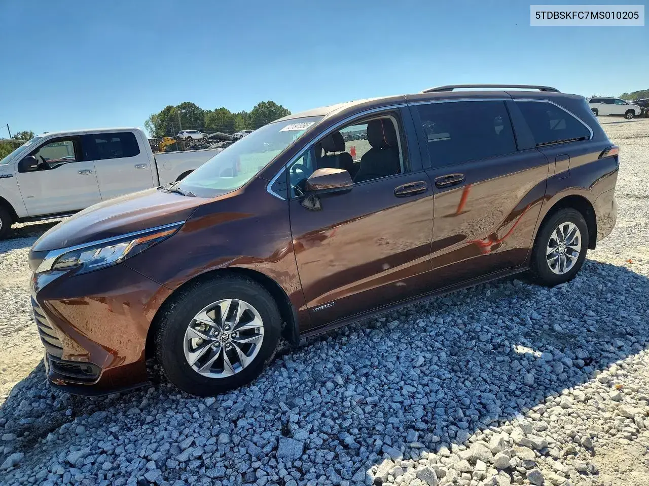 Toyota Sienna Le 2021