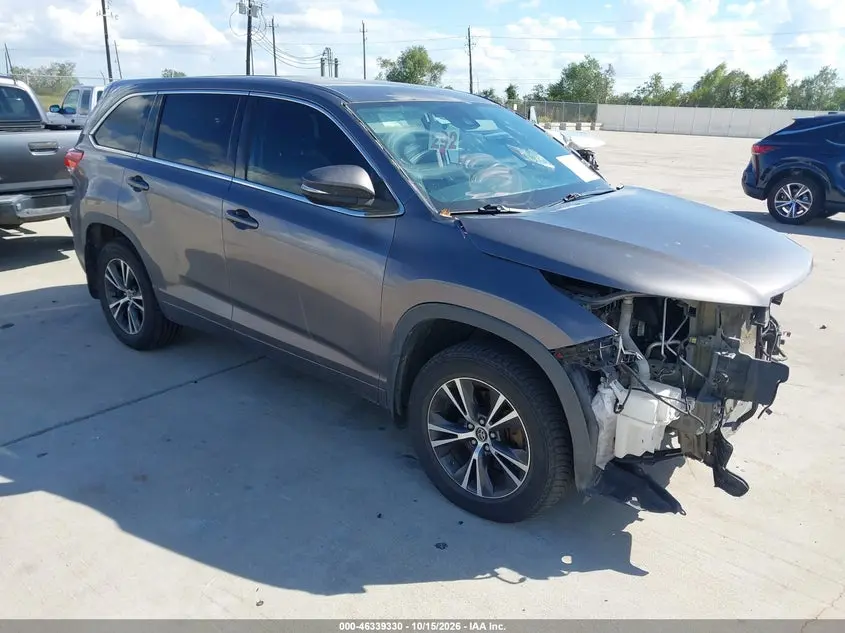 Toyota Highlander Le 2018