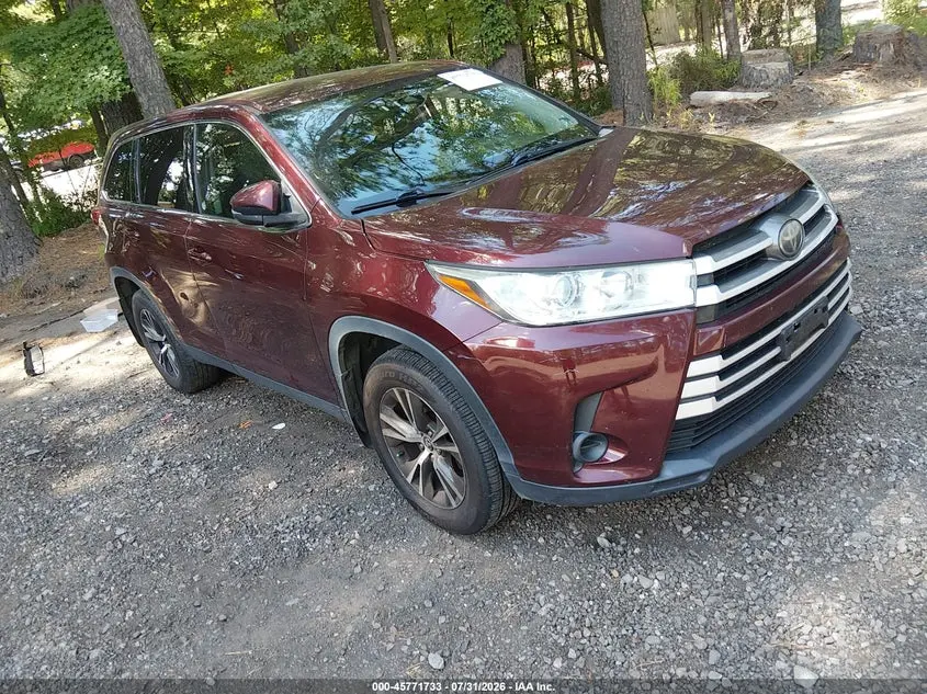 Toyota Highlander Le 2019