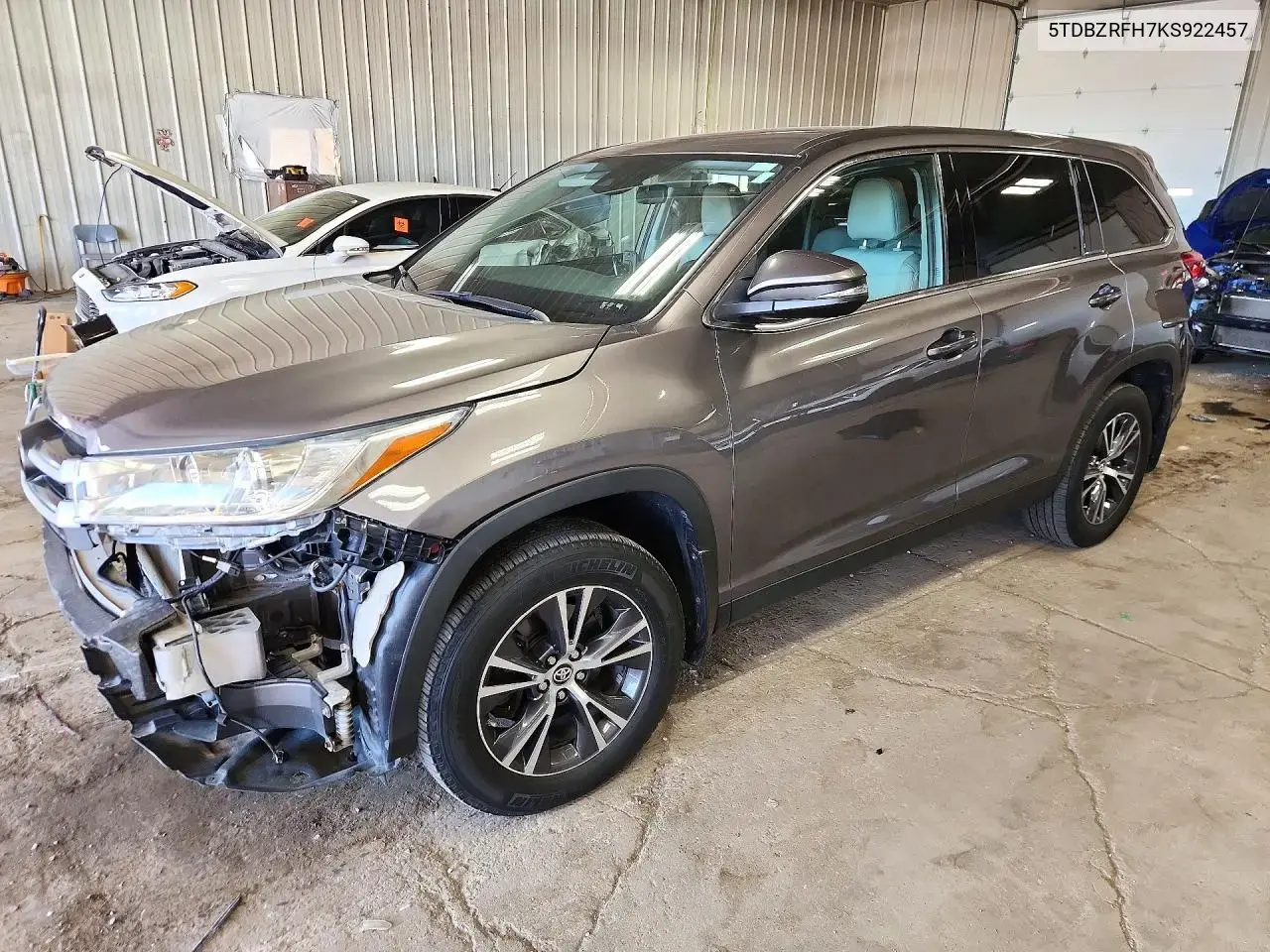 Toyota Highlander Le Plus 2019