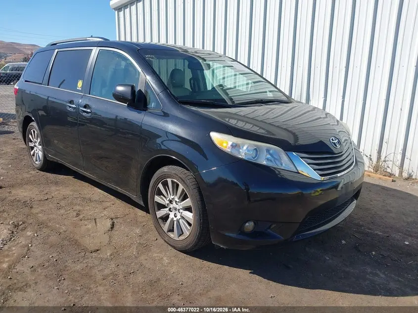 Toyota Sienna Xle 7 Passenger 2015