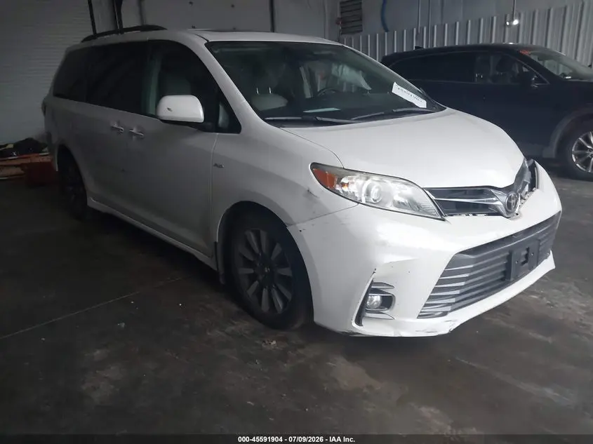 Toyota Sienna Xle Premium 7 Passenger 2018