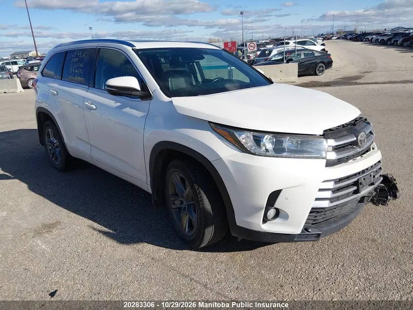 Toyota Highlander Limited V6 2017
