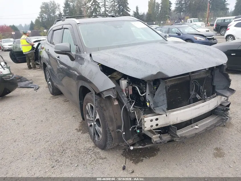 Toyota Highlander Xle 2021