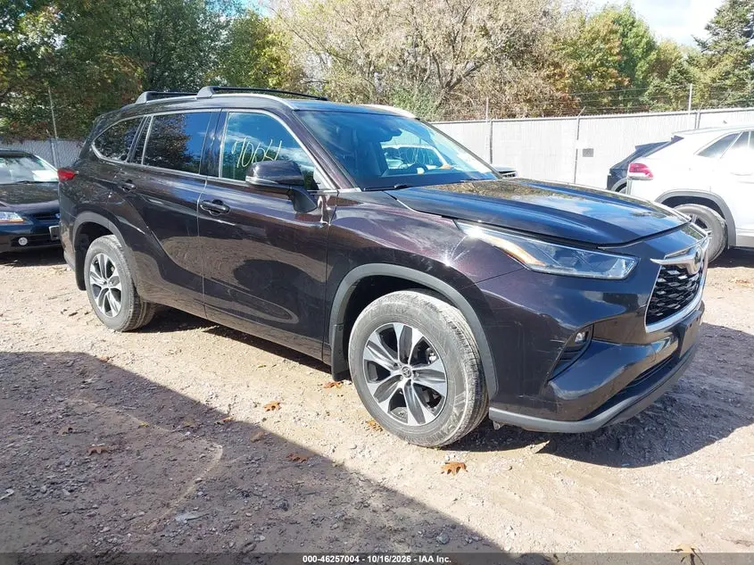 Toyota Highlander Xle 2021