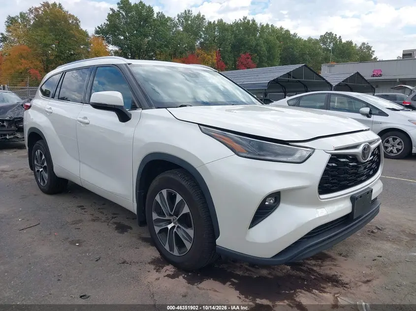 Toyota Highlander Xle 2021