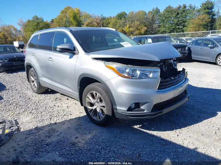 Toyota Highlander Xle V6 2015