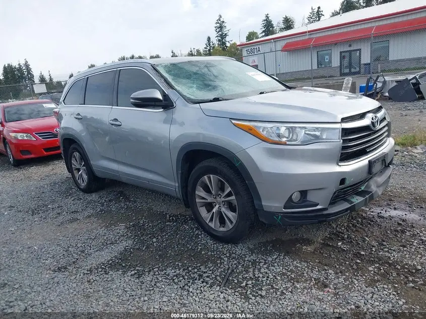 Toyota Highlander Xle V6 2015