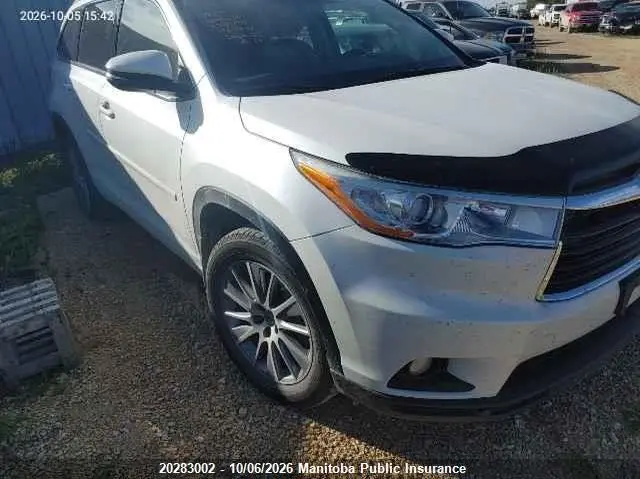 Toyota Highlander Xle V6 2015