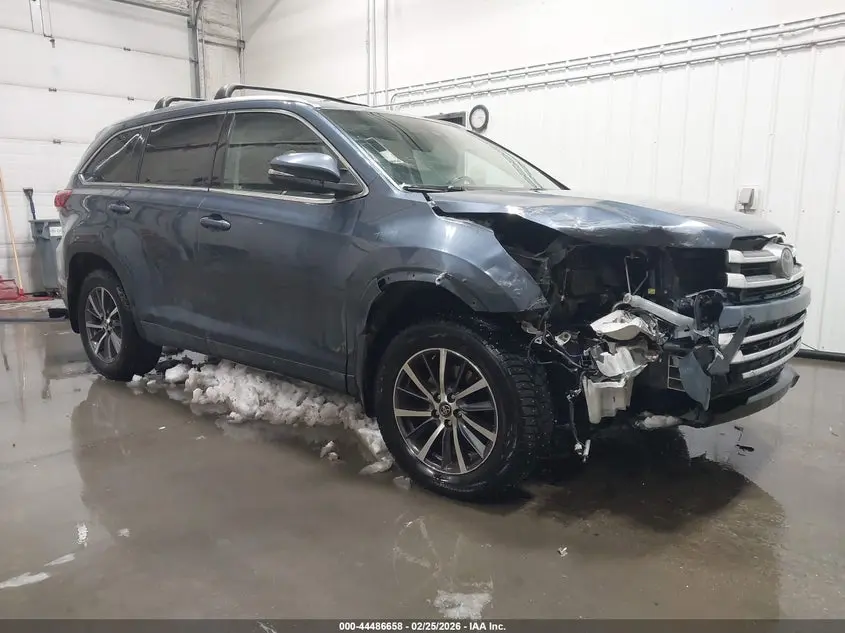 Toyota Highlander Xle 2017