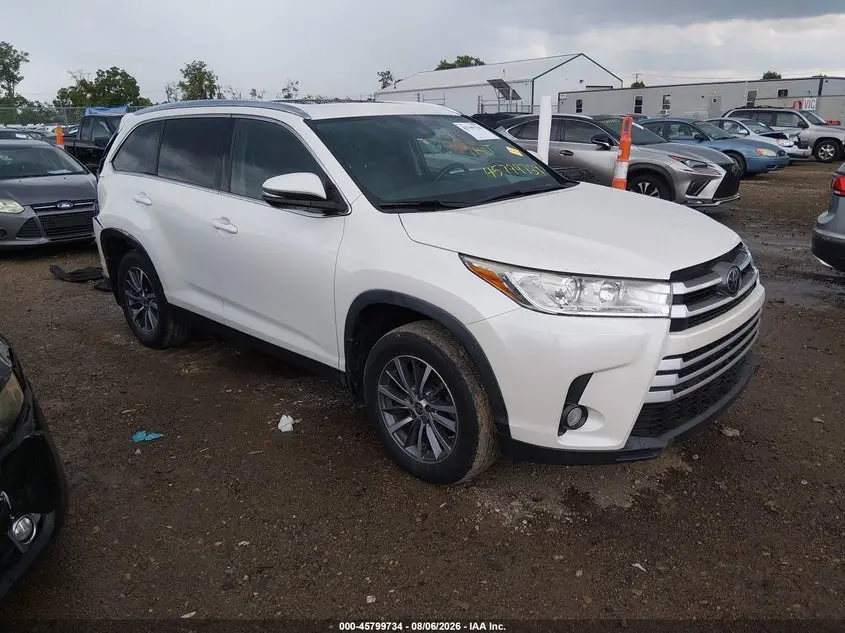 Toyota Highlander Xle 2019