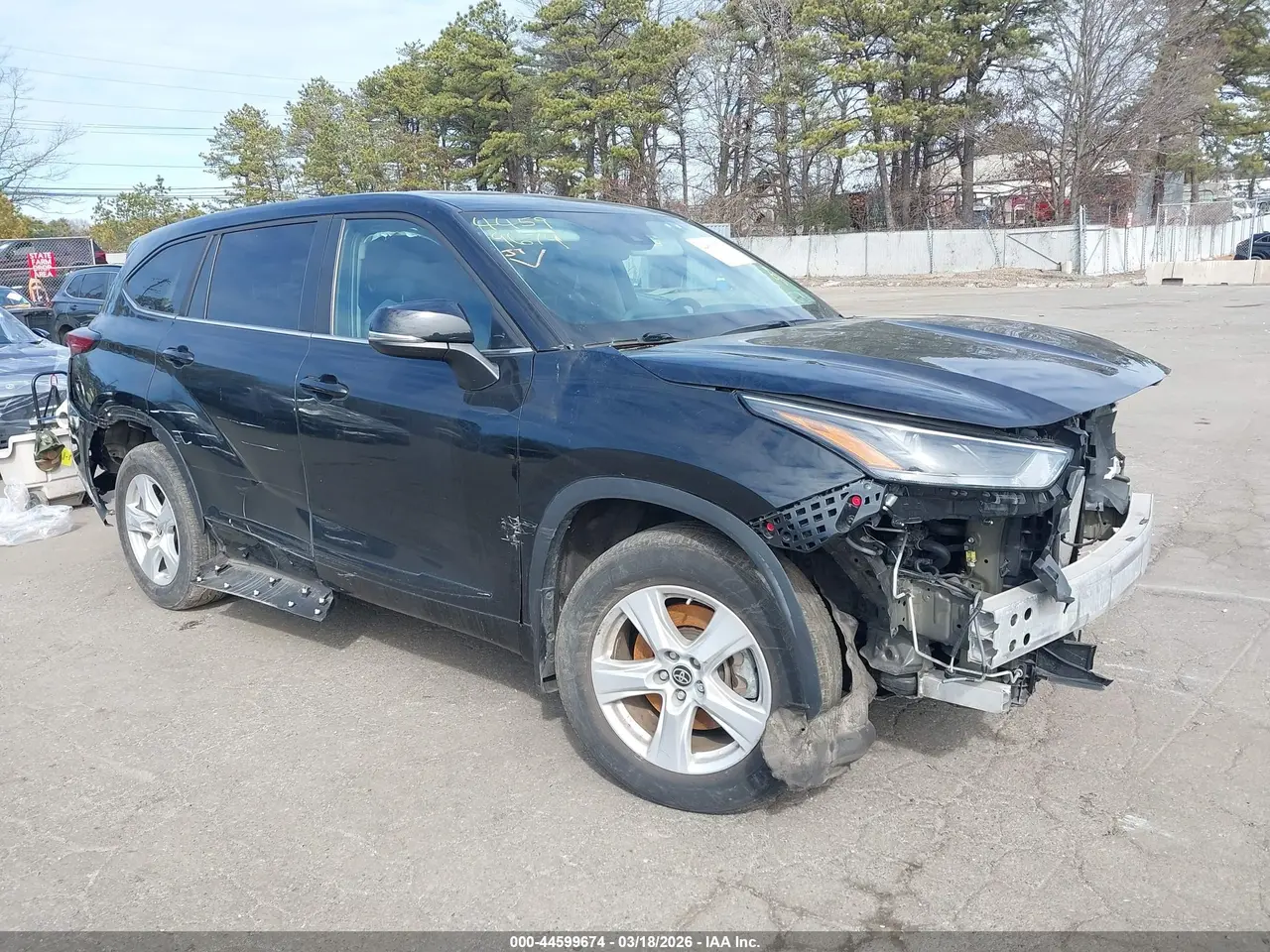 Toyota Highlander Le 2023
