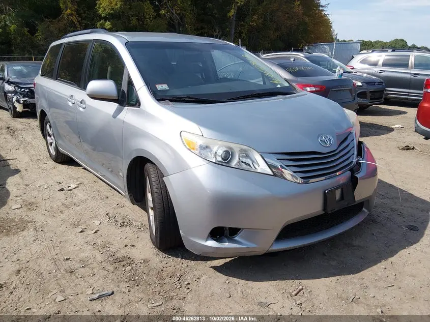 Toyota Sienna Le 8 Passenger 2015