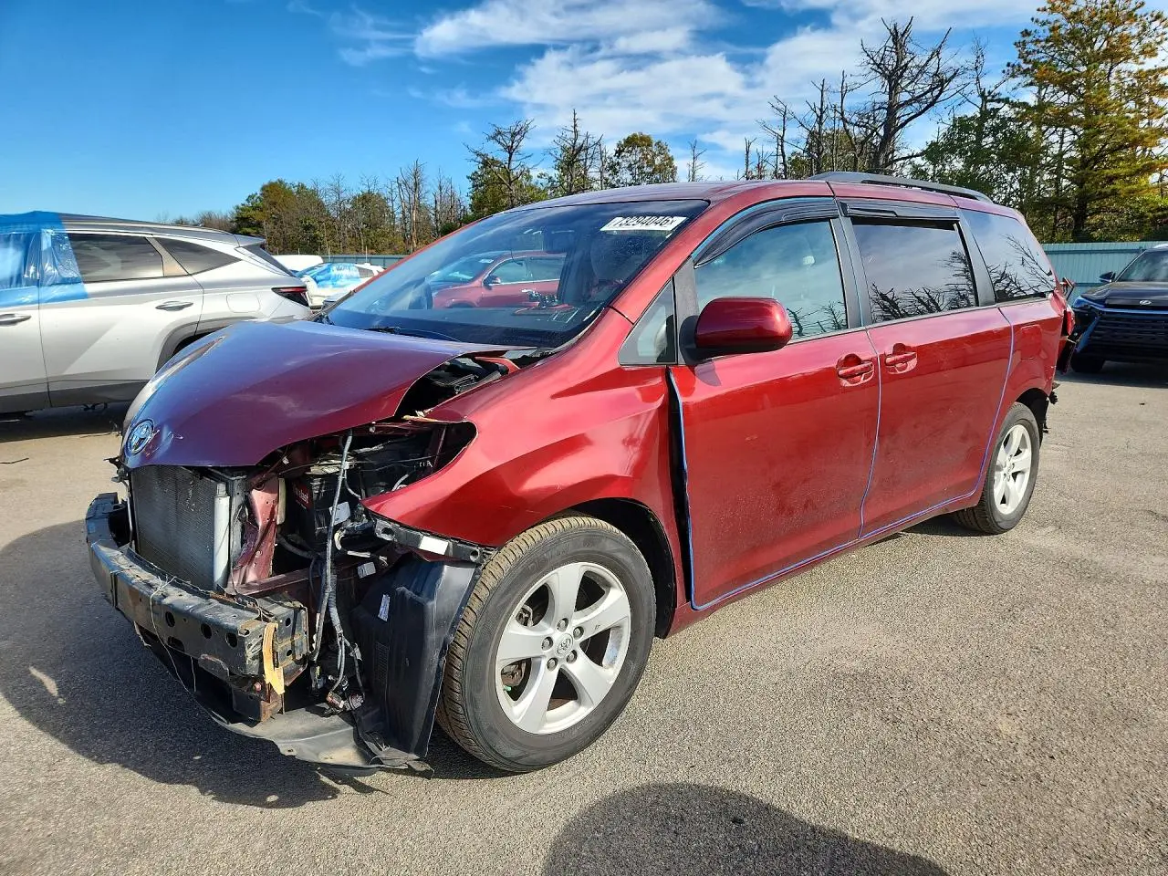 Toyota Sienna Le 2015
